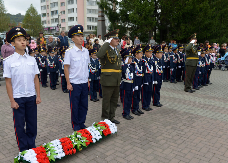 4 школа горно алтайск. Кадетская школа 4 Горно-Алтайск. Кадетская школа Горно-Алтайск. Кадеты 4 школа Горно Алтайск.