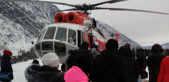 Шесть рожениц вывезли из отрезанной от мира Балыкчи на вертолете