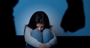 Мужчину будут судить за надругательство над падчерицей