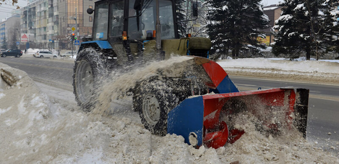 Бердников пообещал решить проблему с расчисткой дорог в городе
