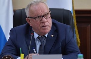 Александр Бердников дал поручения по улучшению медицинского обслуживания населения