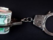 Суд вновь простил бывшую чиновницу, которая передавала взятки от фермеров начальнице
