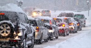 Штормовое предупреждение объявлено на 10 февраля в Республике Алтай