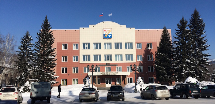 Десять студентов получили премии мэра