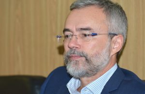 Семен Шефер вновь избран уполномоченным по правам человека
