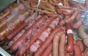 В Усть-Коксинском районе увеличены объемы производства колбасы и мясных полуфабрикатов
