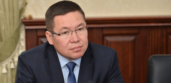 Эжер Ялбаков ушел в отставку