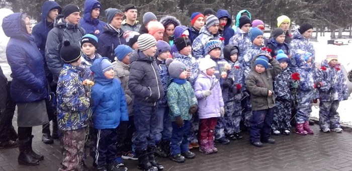 В Горно-Алтайске почтили память жертв петербургского теракта (фото)