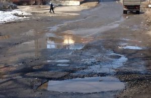 Общественность и ГИБДД провели рейд по «убитым» дорогам Горно-Алтайска (фото)