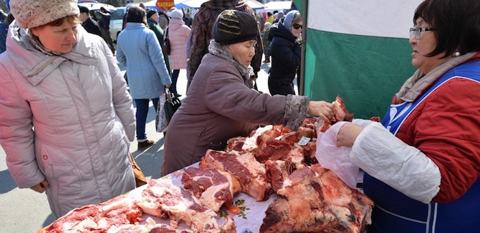 Около 12 тонн мяса продали на ярмарке в Горно-Алтайске