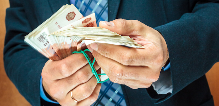 Компанию, получившую за взятку заказы на поставку мебели, оштрафовали на полмиллиона