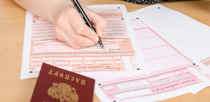 Около 1,4 тыс. выпускников сдают ЕГЭ по базовой математике