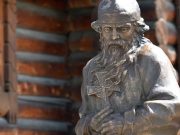Памятник преподобному Макарию открыли в Горно-Алтайске (фото)