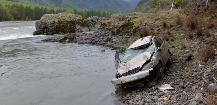 Автотуристы спровоцировали несколько ДТП в Республике Алтай (фото)