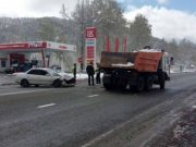 Водитель иномарки пострадал в аварии на Чуйском тракте (фото)
