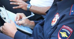 Новосибирского туриста будут судить за попытку дать взятку полицейским