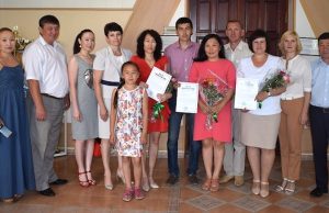 Три молодые семьи получили выплаты на решение жилищных проблем