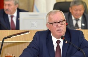 Бердников выступил в Госсобрании с отчетом о работе правительства