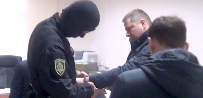 Замглавы Майминского района будут судить за получение взятки