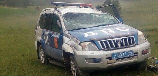 В Онгудайском районе опрокинулся автомобиль ДПС (фото)