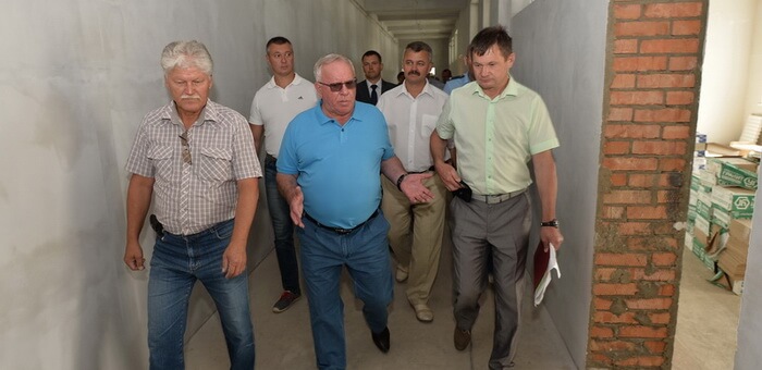 Новый корпус Турочакской школы сдадут к сентябрю