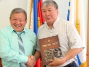 Алтайский эпос «Маадай-Кара» перевели на якутский язык