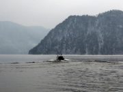 Поиски рухнувшего в Телецкое вертолета решили не возобновлять