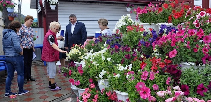 В Горно-Алтайске завершается конкурс на лучшее домовладение (фото)