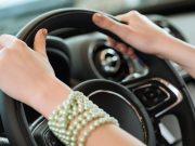 В Усть-Канском районе девушка опрокинула автомобиль и сбежала с места ДТП