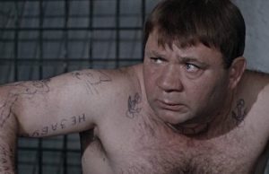 Украл, выпил — в тюрьму! В Гагарке местный житель украл из магазина 14 бутылок водки