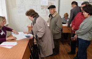 Как Горно-Алтайск выбирал новую власть. Фотозарисовки