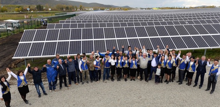 Две солнечные электростанции открыли в Республике Алтай (фото, видео)