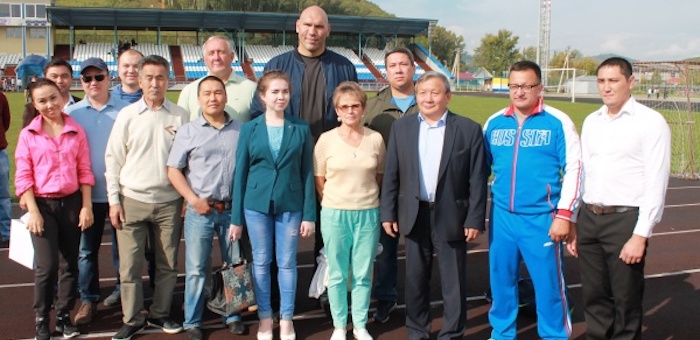 Знаменитый спортсмен Николай Валуев посетил Горно-Алтайск