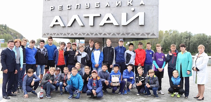 Горно-алтайский школьник стал лучшим вратарем на всероссийских соревнованиях