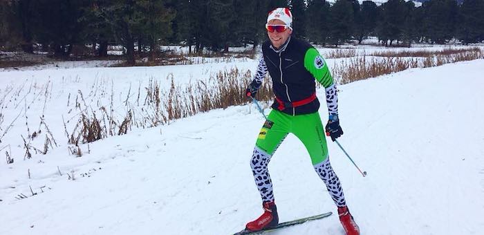 Мастер спорта Иван Гуляев тренируется на Семинском перевале