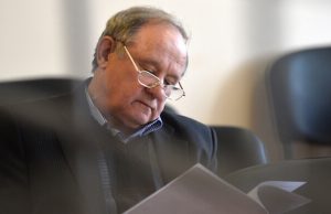 Облогина выпустили из-под домашнего ареста