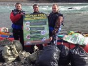 Алтайские спортсмены-водники очистили берега рек