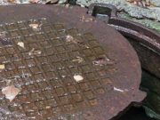 Главный механик МУП «Майма» пойдет под суд за гибель людей в канализационном колодце