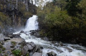 Осенняя прогулка до водопада Корбу. Фотозарисовка