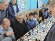 Шебалинские шахматисты сумели удивить гроссмейстера Максима Ивахина