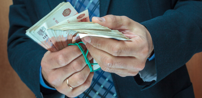 Главе Чойского района Борисову инкриминируют 8 млн рублей