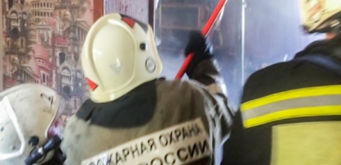 Жилой дом чуть не сгорел из-за двух газовых баллонов