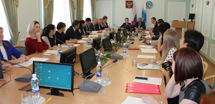 Участники дискуссионного клуба предложили создать в Республике Алтай Дворец молодежи