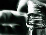 Пять человек отравились «паленкой» в Бешпельтире, двое из них умерли