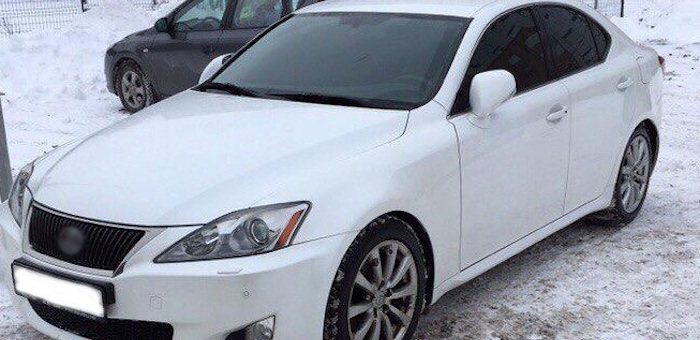 Полицейские вернули жителю Горно-Алтайска угнанный из гаража Lexus