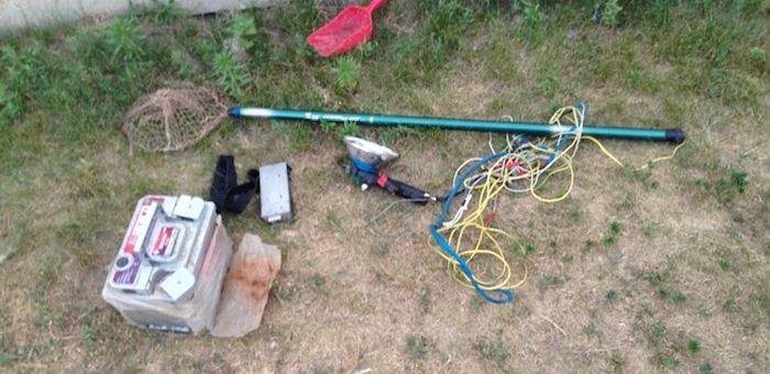 Мужчины получили условные сроки за ловлю рыбы электроудочкой