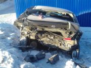 Пьяный водитель без прав на ВАЗе разбил припаркованный автомобиль и угодил в больницу