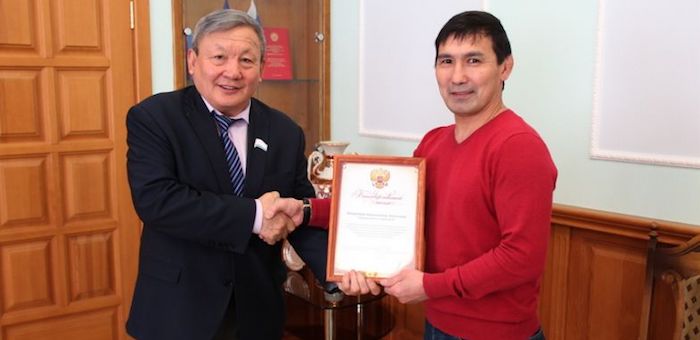 Федерация борьбы куреш на поясах заручилась поддержкой спикера Эл Курултая