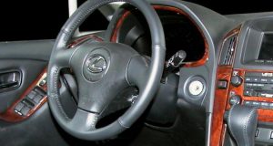 В Усть-Кане угнали стоявший на улице с заведенным двигателем Lexus