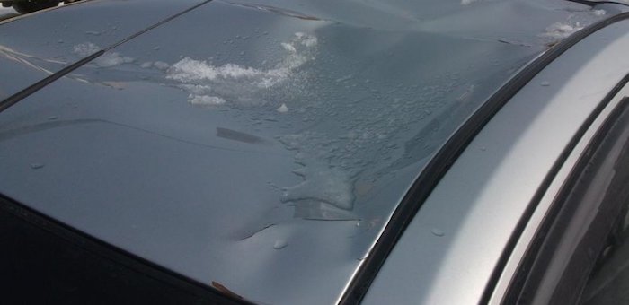 Покрасовался перед ровесниками. Пьяный студент устроил пляски на автомобиле